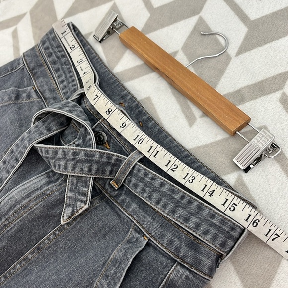 Veronica Beard Logan Belted High Rise Straight-Leg Jeans in‎ Kodiak size 31 - Picture 9 of 11